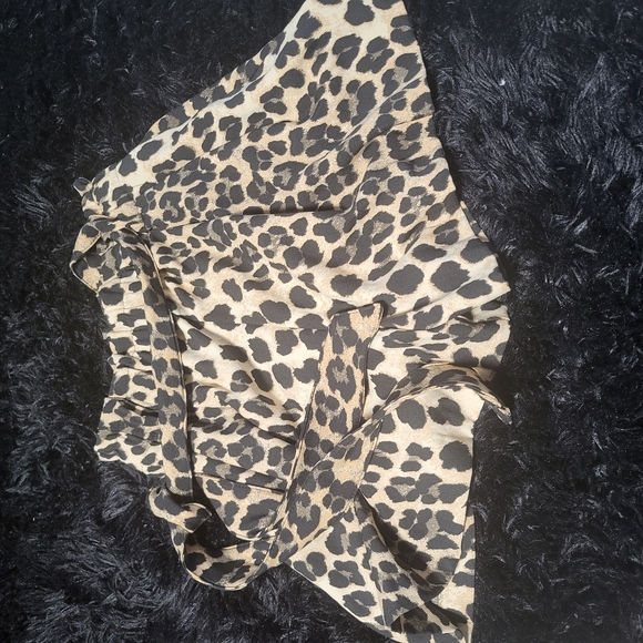 Zara Leopard Print High Waisted Shorts - Picture 8 of 12